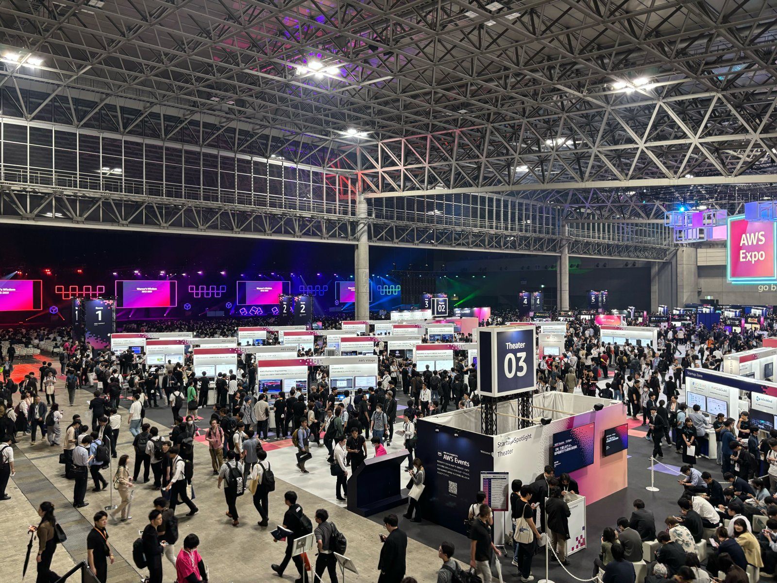 01-makuhari-messe.jpg